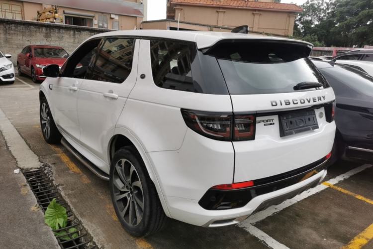 Used Land Rover Discovery Sport 2020 249 PS R-Dynamic Performance Edition Rear Left 45 Deg