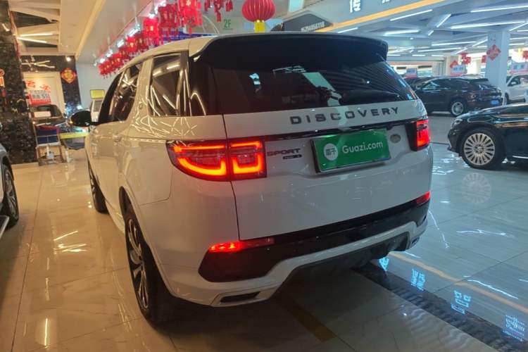 Used Land Rover Discovery Sport 2020 249 PS R-Dynamic Performance Edition Rear Left 45 Deg