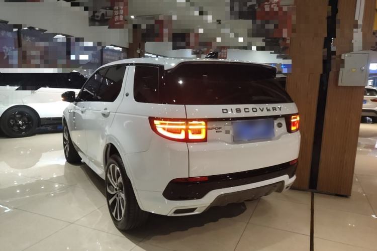 Used Land Rover Discovery Sport 2020 249 PS R-Dynamic Luxury Custom Edition Rear Left 45 Deg