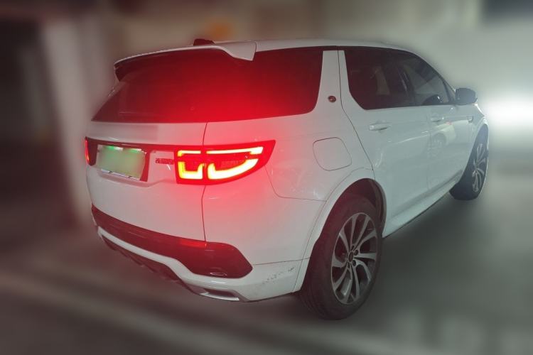 Used Land Rover Discovery Sport 2020 249 PS R-Dynamic Performance Edition Rear Right 45 Deg