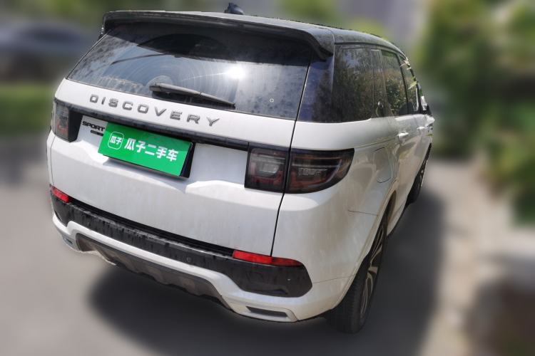 Used Land Rover Discovery Sport 2020 249 PS R-Dynamic Performance Edition Rear Right 45 Deg