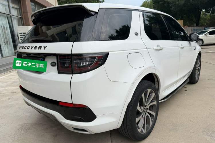 Used Land Rover Discovery Sport 2020 249 PS R-Dynamic Performance Edition Rear Right 45 Deg