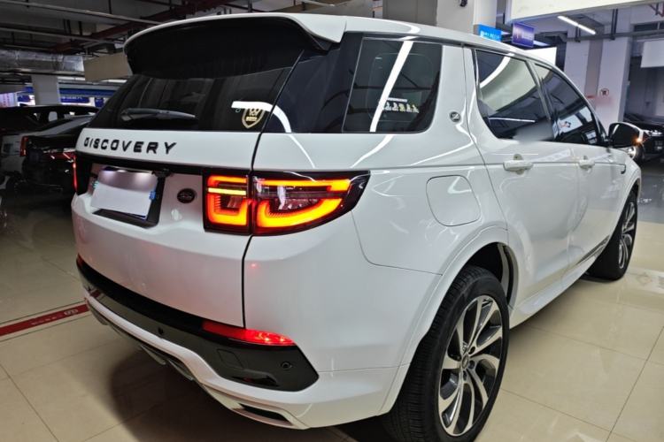 Used Land Rover Discovery Sport 2020 249 PS R-Dynamic Performance Edition Rear Right 45 Deg