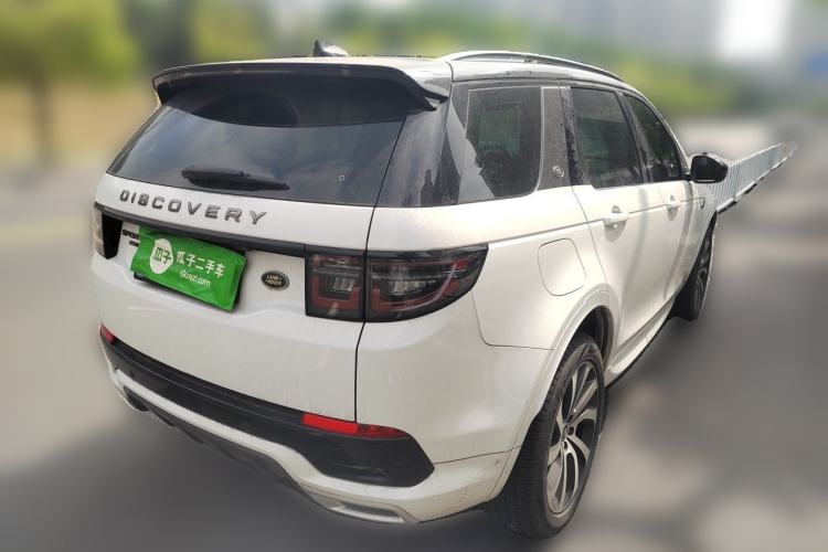 Used Land Rover Discovery Sport 2020 249 PS R-Dynamic Performance Edition Rear Right 45 Deg