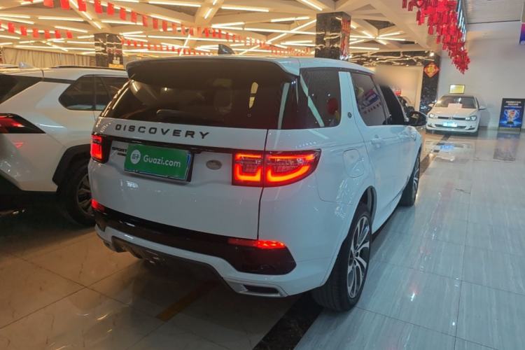 Used Land Rover Discovery Sport 2020 249 PS R-Dynamic Performance Edition Rear Right 45 Deg