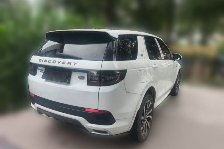 Used Land Rover Discovery Sport 2020 249 PS R-Dynamic Performance Edition Rear Right 45 Deg