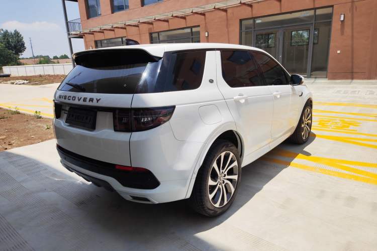 Used Land Rover Discovery Sport 2020 249 PS R-Dynamic Performance Tech Edition 7 Seats Rear Right 45 Deg