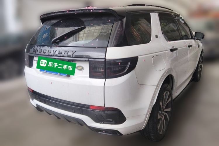 Used Land Rover Discovery Sport 2020 249 PS R-Dynamic Performance Edition Rear Right 45 Deg