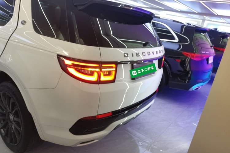 Used Land Rover Discovery Sport 2020 249 PS R-Dynamic Performance Tech Edition 7 Seats Rear