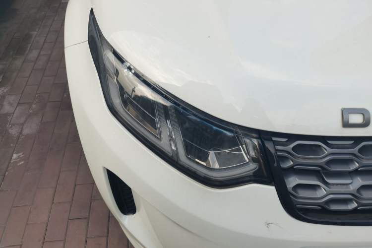 Used Land Rover Discovery Sport 2020 249 PS R-Dynamic Performance Tech Edition 7 Seats Right Front Headlight