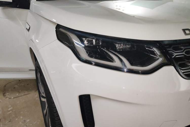 Used Land Rover Discovery Sport 2020 249 PS R-Dynamic Performance Edition Right Front Headlight
