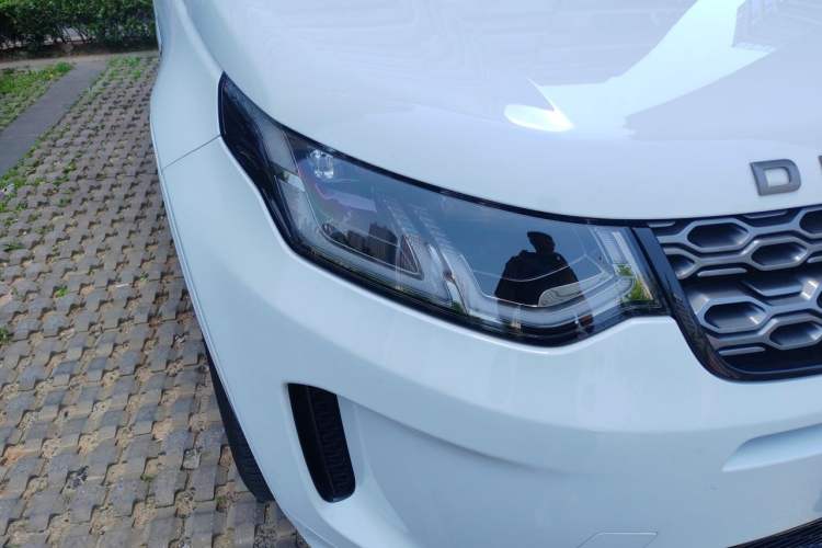 Used Land Rover Discovery Sport 2020 249 PS R-Dynamic Performance Edition Right Front Headlight