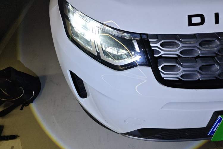 Used Land Rover Discovery Sport 2020 200 PS Family Edition Right Front Headlight
