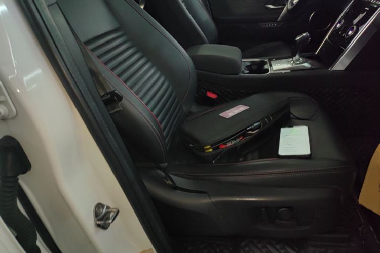 Used Land Rover Discovery Sport 2020 249 PS R-Dynamic Performance Tech Edition 7 Seats Right Front Seat