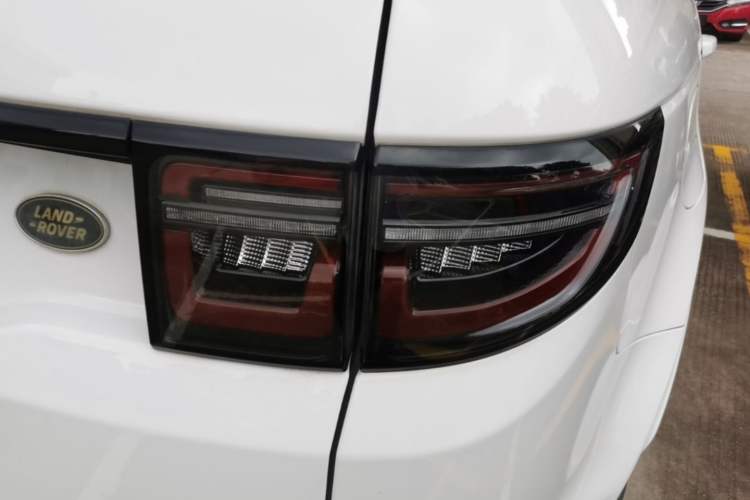 Used Land Rover Discovery Sport 2020 249 PS R-Dynamic Performance Edition Right Rear Taillight