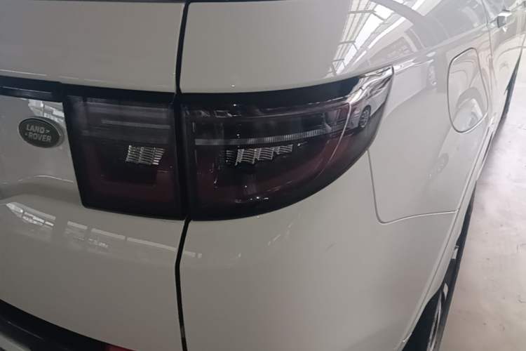 Used Land Rover Discovery Sport 2020 249 PS R-Dynamic Performance Edition Right Rear Taillight