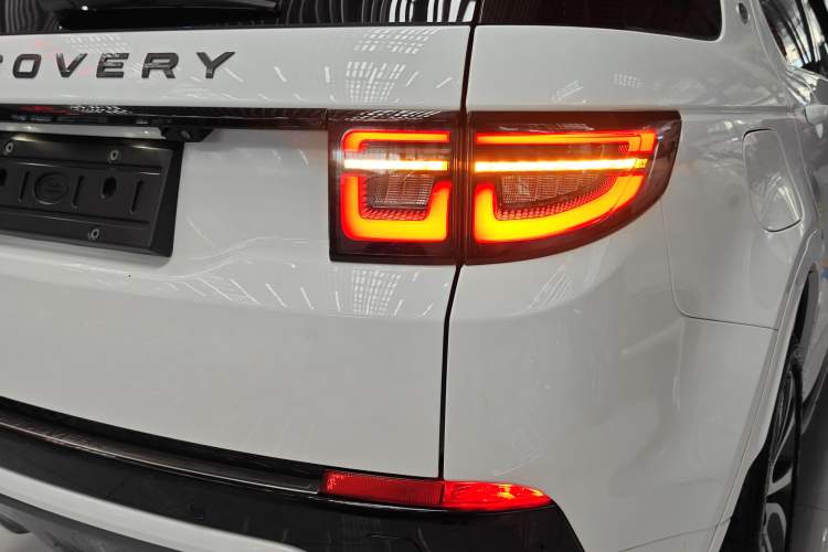 Used Land Rover Discovery Sport 2020 249 PS R-Dynamic Performance Edition Right Rear Taillight