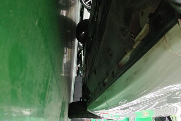 Used Land Rover Discovery Sport 2020 249 PS R-Dynamic Performance Edition Right Side Sill
