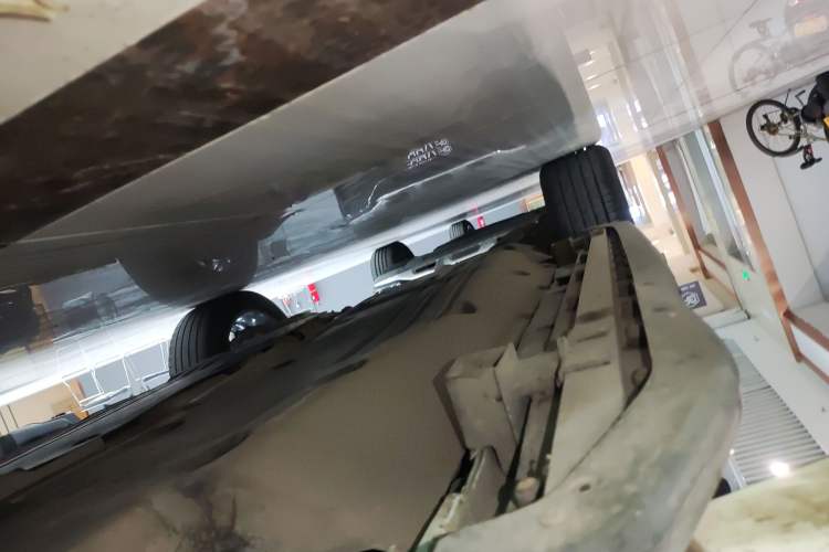 Used Land Rover Discovery Sport 2020 249 PS R-Dynamic Performance Edition Right Side Sill