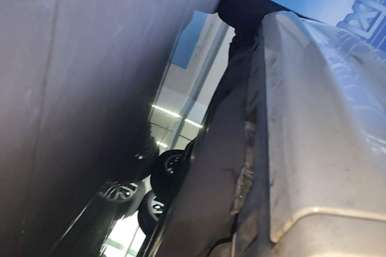 Used Land Rover Discovery Sport 2020 249 PS R-Dynamic Performance Tech Edition 5 Seats Right Side Sill