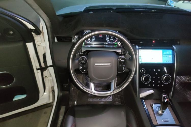 Used Land Rover Discovery Sport 2020 249 PS R-Dynamic Performance Edition Steering Wheel