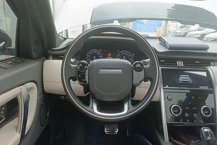Used Land Rover Discovery Sport 2020 249 PS R-Dynamic Performance Edition Steering Wheel