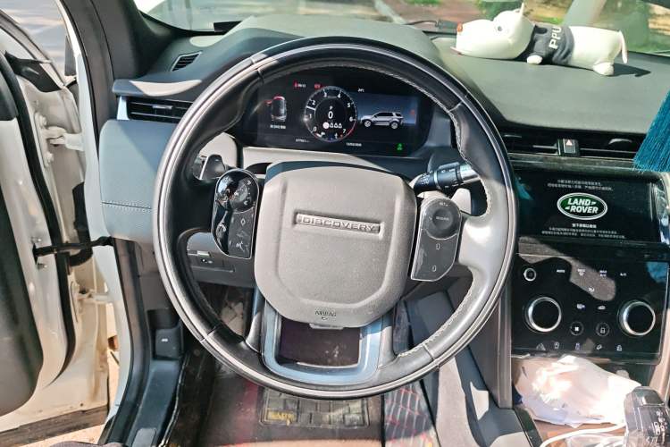 Used Land Rover Discovery Sport 2020 249 PS R-Dynamic Performance Edition Steering Wheel