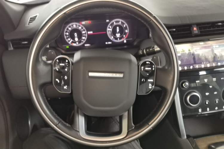 Used Land Rover Discovery Sport 2020 249 PS R-Dynamic Performance Tech Edition 7 Seats Steering Wheel