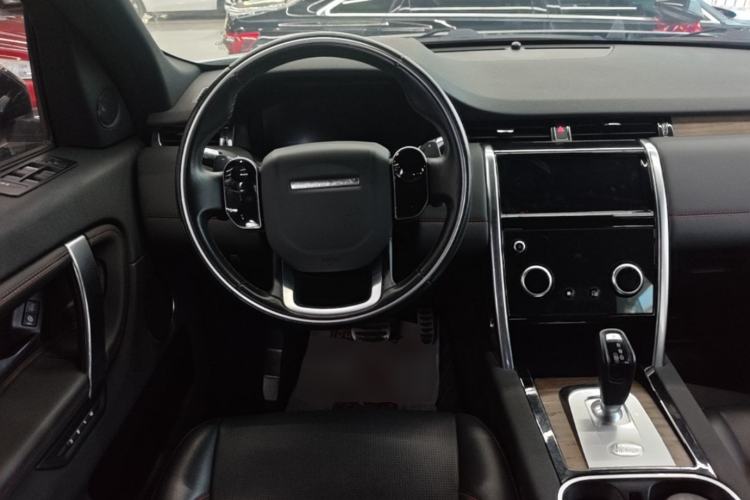 Used Land Rover Discovery Sport 2020 249 PS R-Dynamic Performance Tech Edition 7 Seats Steering Wheel