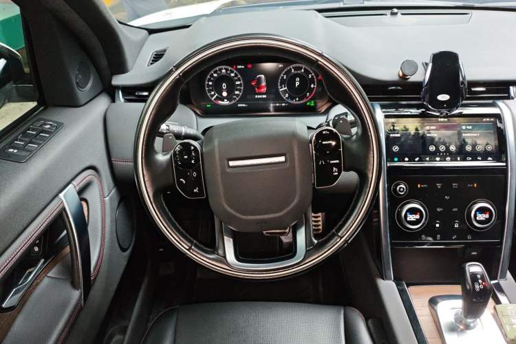 Used Land Rover Discovery Sport 2020 249 PS R-Dynamic Performance Edition Steering Wheel