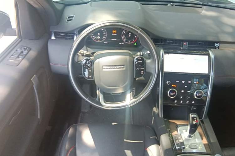 Used Land Rover Discovery Sport 2020 249 PS R-Dynamic Performance Edition Steering Wheel