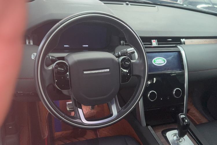 Used Land Rover Discovery Sport 2020 249 PS R-Dynamic Performance Edition Steering Wheel
