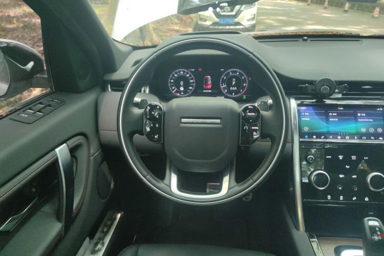 Used Land Rover Discovery Sport 2020 249 PS R-Dynamic Performance Edition Steering Wheel