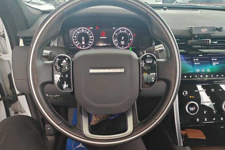 Used Land Rover Discovery Sport 2020 249 PS R-Dynamic Performance Tech Edition 7 Seats Steering Wheel