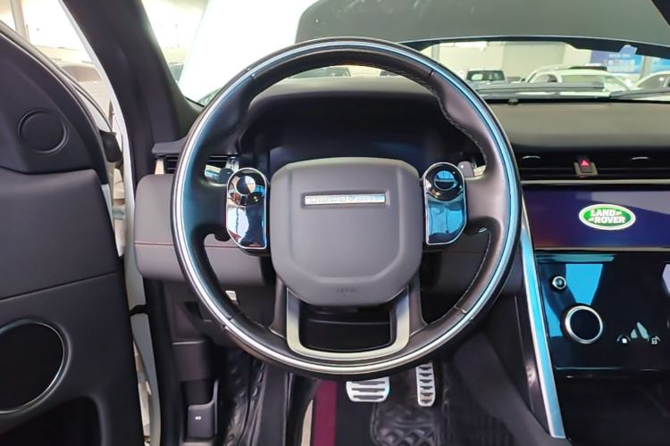 Used Land Rover Discovery Sport 2020 249 PS R-Dynamic Performance Edition Steering Wheel