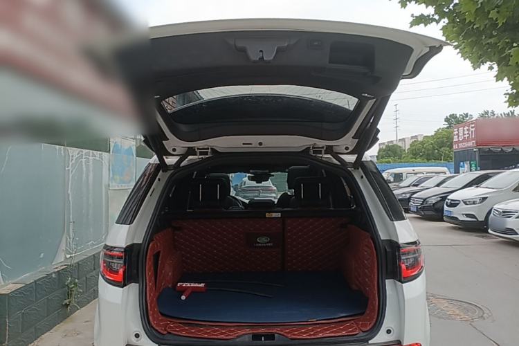 Used Land Rover Discovery Sport 2020 249 PS R-Dynamic Performance Edition Trunk