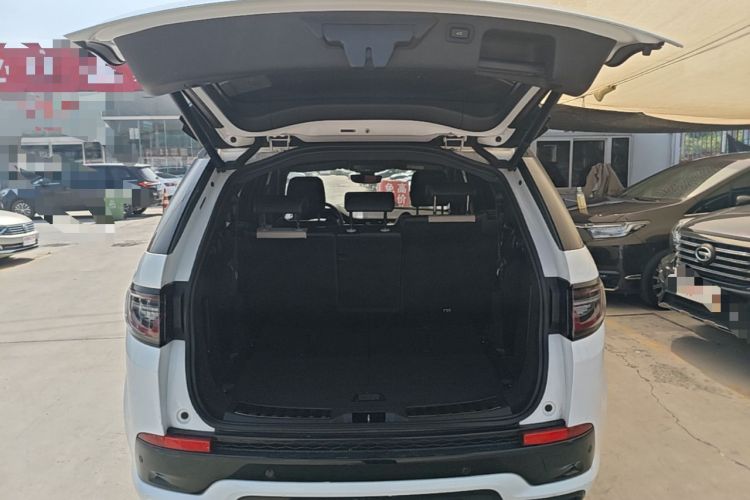 Used Land Rover Discovery Sport 2020 249 PS R-Dynamic Performance Tech Edition 7 Seats Trunk