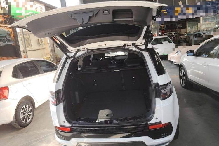 Used Land Rover Discovery Sport 2020 249 PS R-Dynamic Performance Edition Trunk