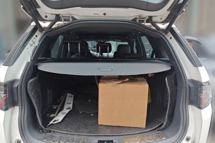 Used Land Rover Discovery Sport 2020 249 PS R-Dynamic Performance Tech Edition 5 Seats Trunk