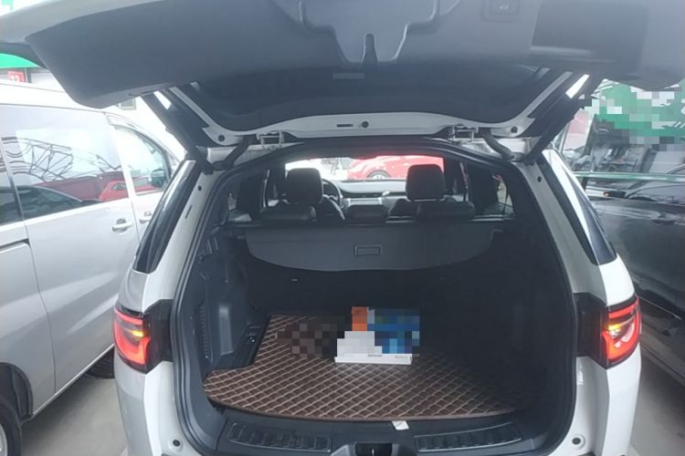 Used Land Rover Discovery Sport 2020 249 PS R-Dynamic Performance Edition Trunk