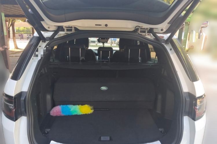 Used Land Rover Discovery Sport 2020 249 PS R-Dynamic Performance Edition Trunk