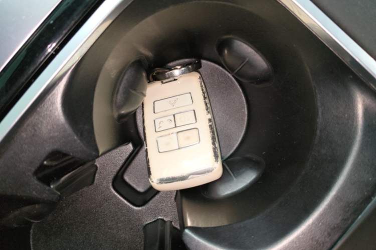 Used Land Rover Discovery Sport 2020 249 PS R-Dynamic Performance Edition Vehicle Key