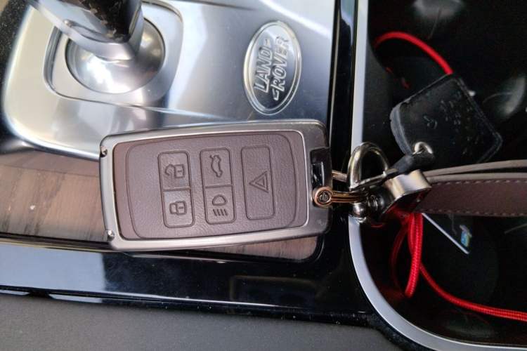 Used Land Rover Discovery Sport 2020 249 PS R-Dynamic Performance Edition Vehicle Key