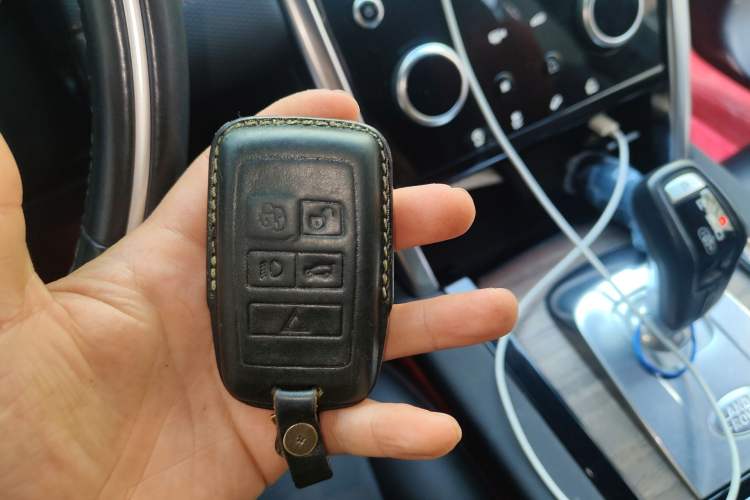 Used Land Rover Discovery Sport 2020 249 PS R-Dynamic Performance Edition Vehicle Key