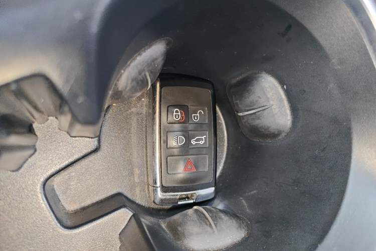 Used Land Rover Discovery Sport 2020 249 PS R-Dynamic Performance Edition Vehicle Key