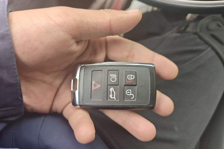 Used Land Rover Discovery Sport 2020 249 PS R-Dynamic Performance Edition Vehicle Key