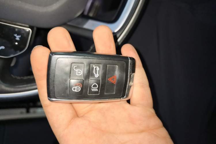 Used Land Rover Discovery Sport 2020 249 PS R-Dynamic Performance Edition Vehicle Key