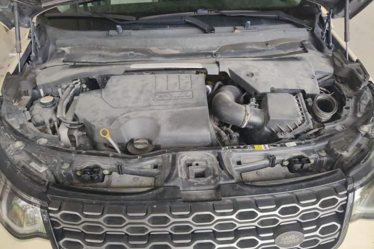 Used Land Rover Discovery Sport 2020 249 PS R-Dynamic Performance Edition Engine Bay