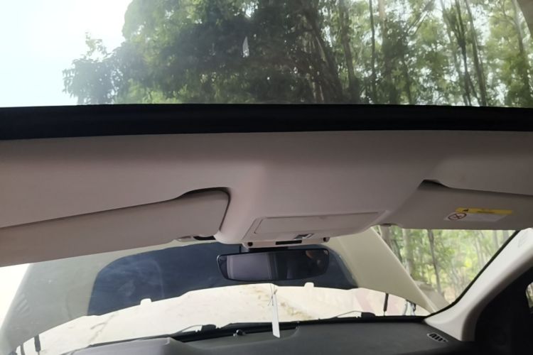 Used Land Rover Discovery Sport 2020 249 PS R-Dynamic Performance Edition Headliner