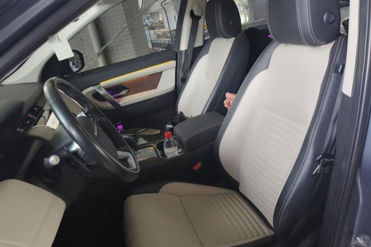 Used Land Rover Discovery Sport 2020 249 PS R-Dynamic Performance Edition Left Front Seat